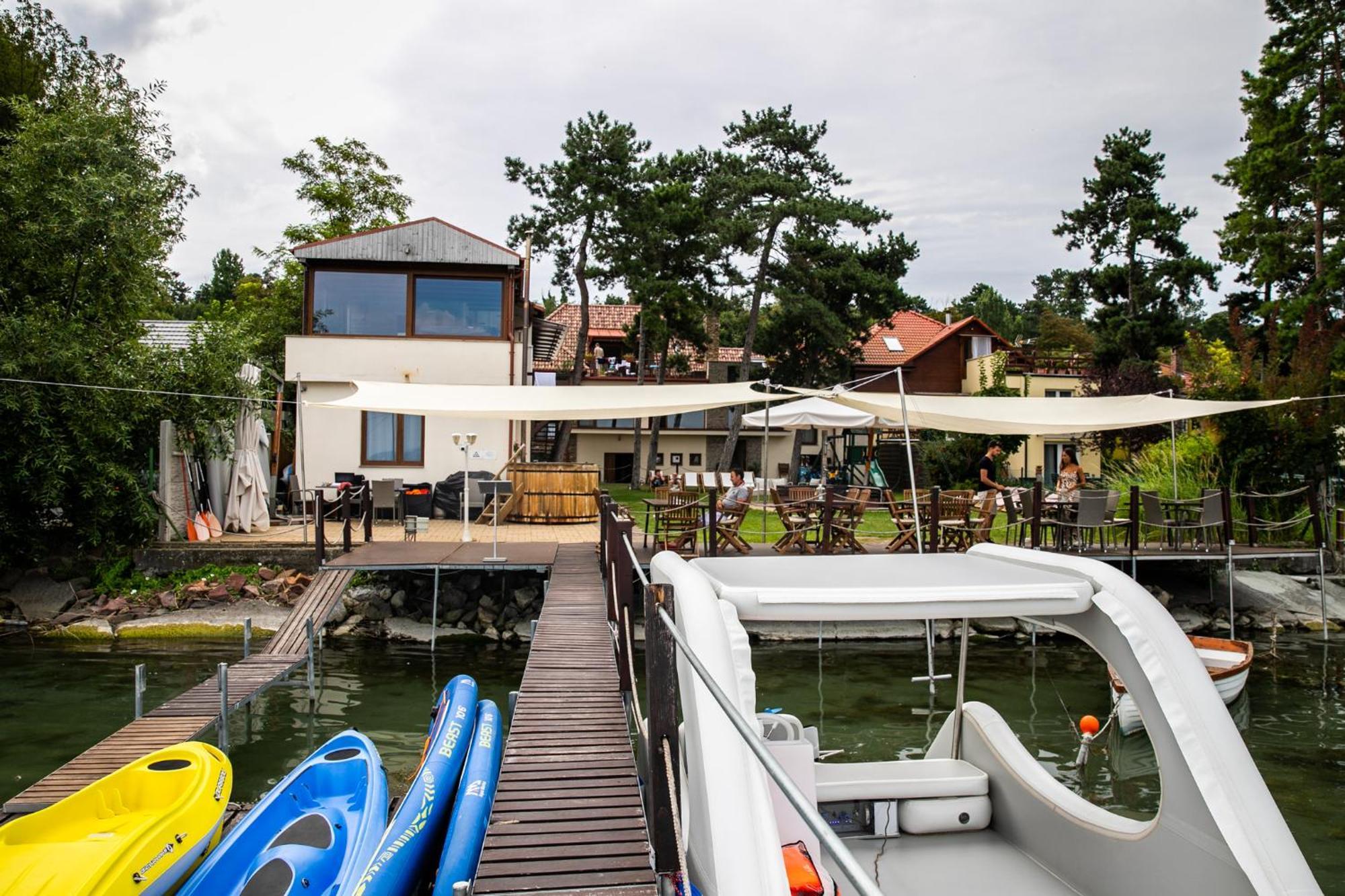 Royal Mediterran Siófok Exterior foto